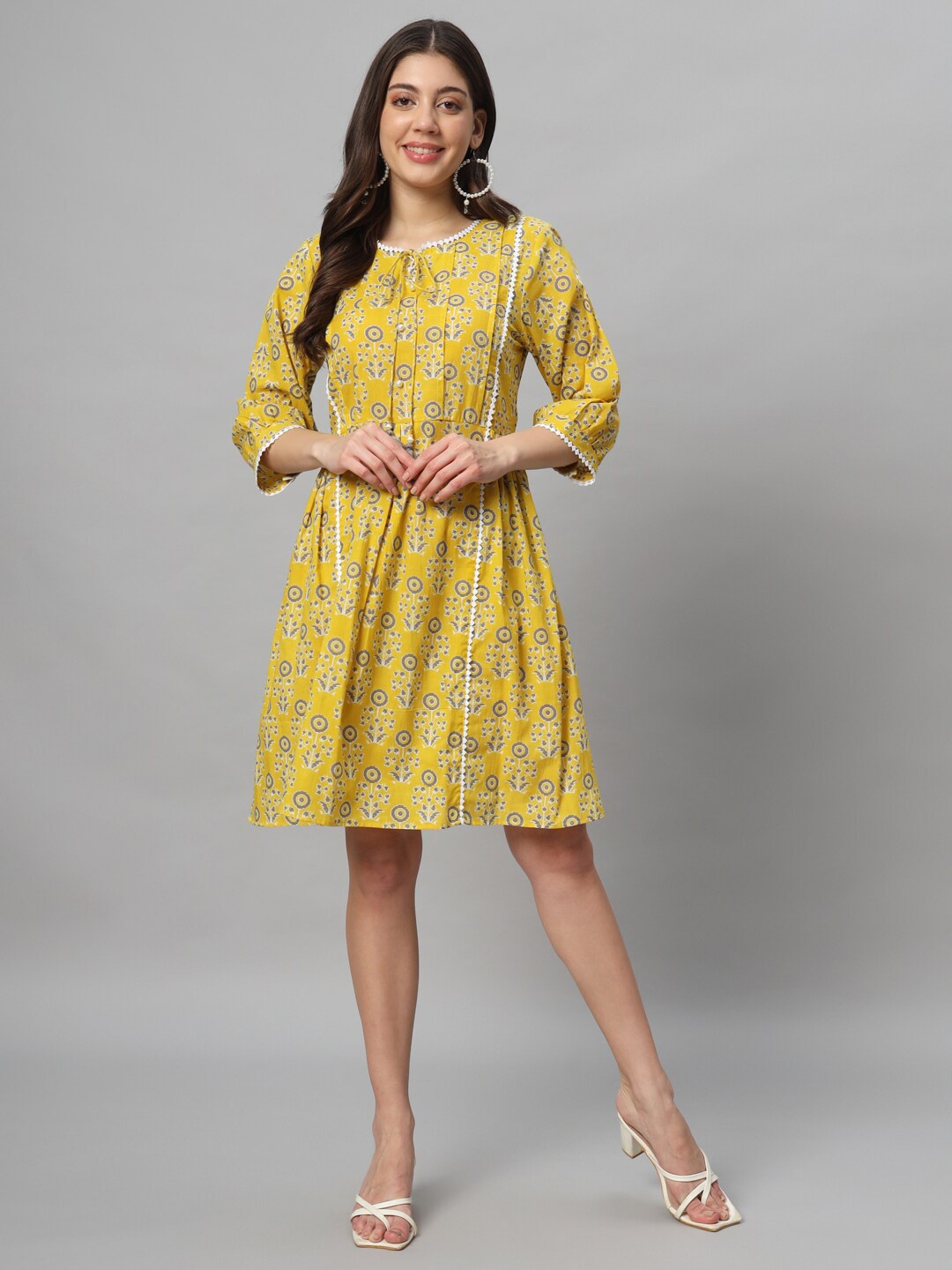 

SALWAT Keyhole Neck Floral Print A-Line Dress, Yellow