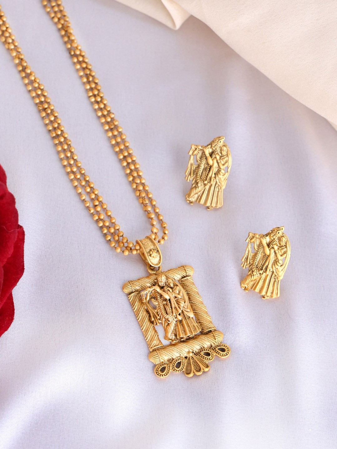 

PANASH Gold-Plated Temple Jewellery Set