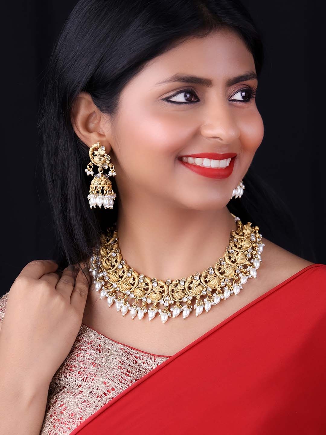 

PANASH Gold-Plated Kundan-Studded & Beaded Jewellery Set