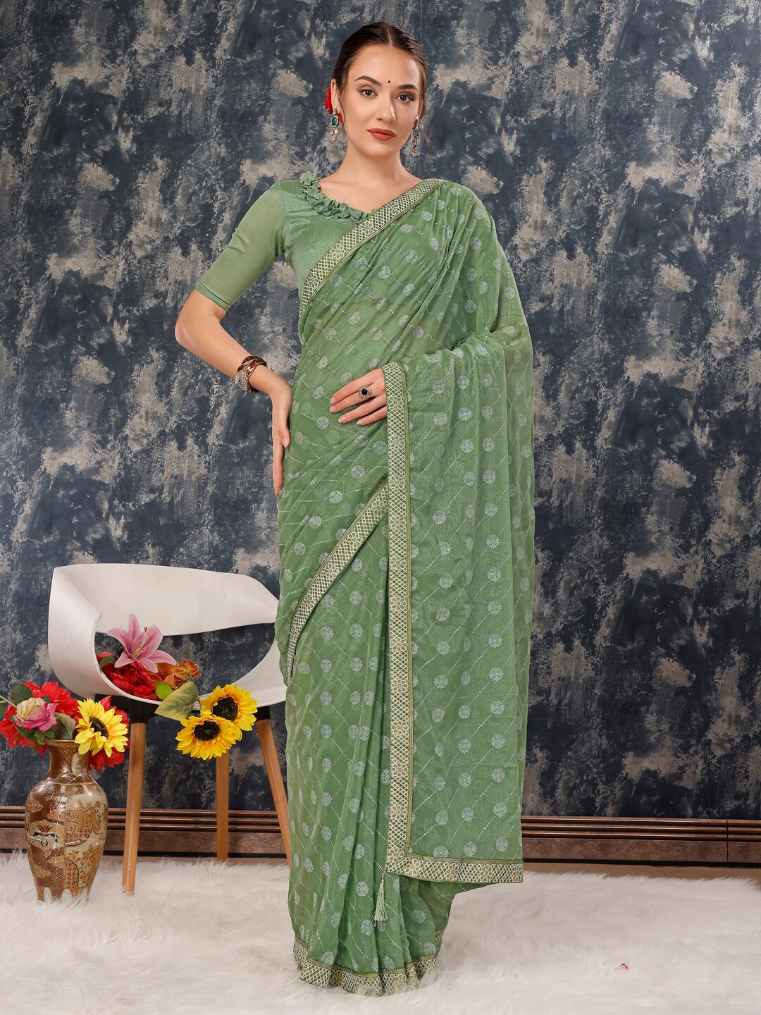 

Indian Women Floral Pure Chiffon Saree, Green