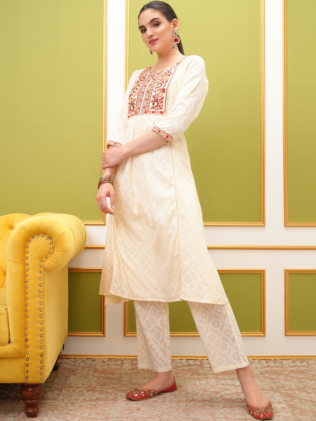 

Vishudh Ethnic Motifs Yoke Design Regular Thread Work Pure Cotton Kurta with Trousers, Cream