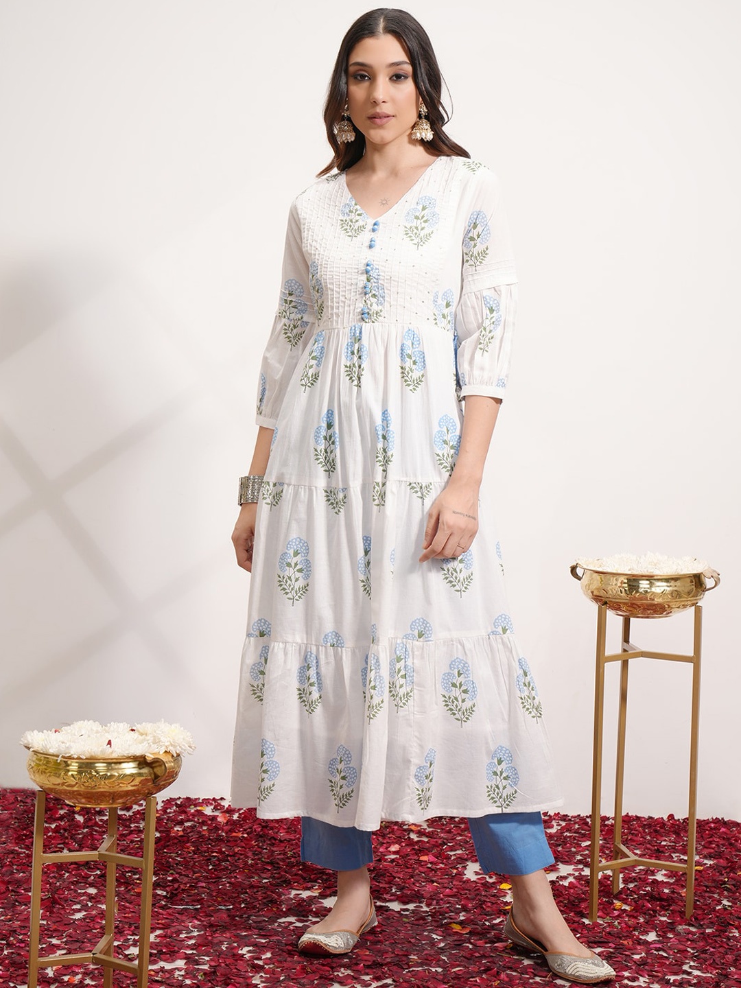 

Vishudh White Floral Printed Pure Cotton Anarkali Kurta With Trousers