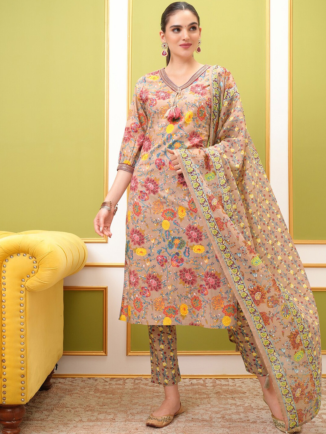 

Vishudh Floral Printed Regular Pure Cotton Kurta with Trousers & With Dupatta, Green
