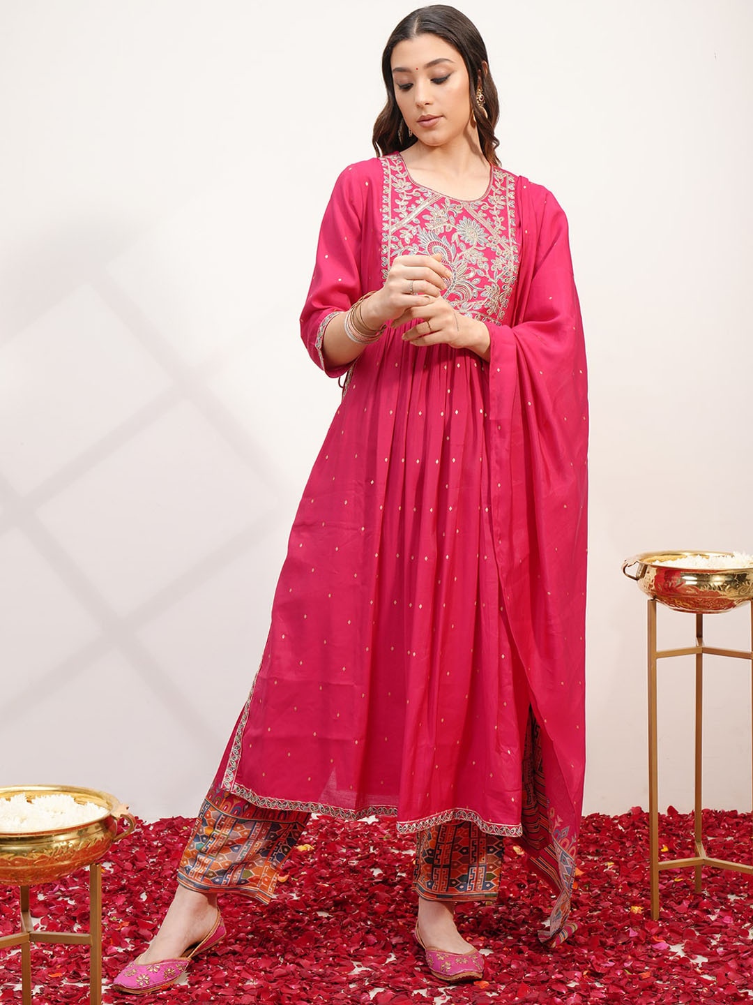 

Vishudh Ethnic Motifs Embroidered Regular Thread Work Kurta with Trousers & With Dupatta, Pink