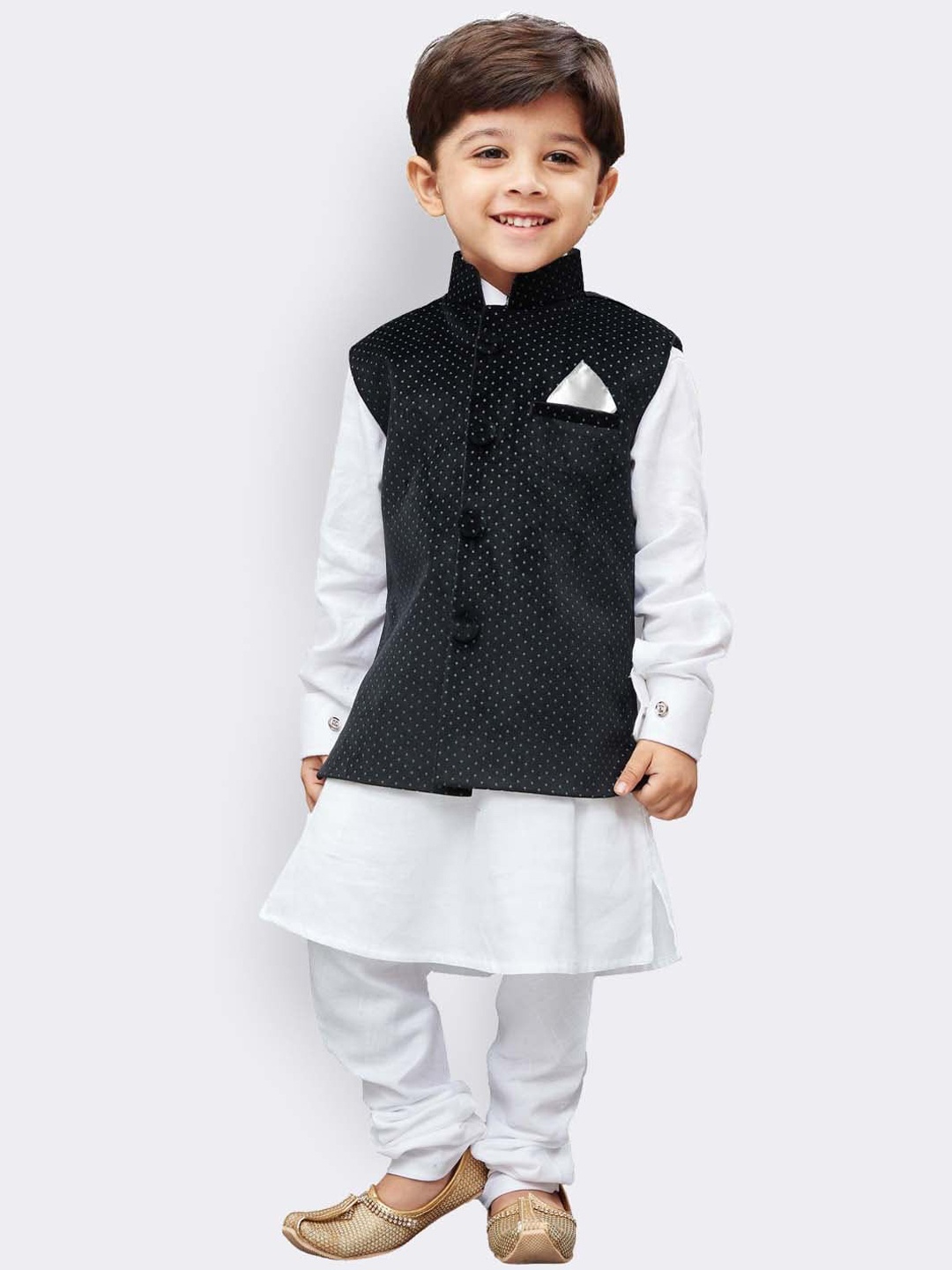 

VASTRAMAY Boys Mandarin Collar Straight Kurta with Pyjama & Nehru Jacket, White