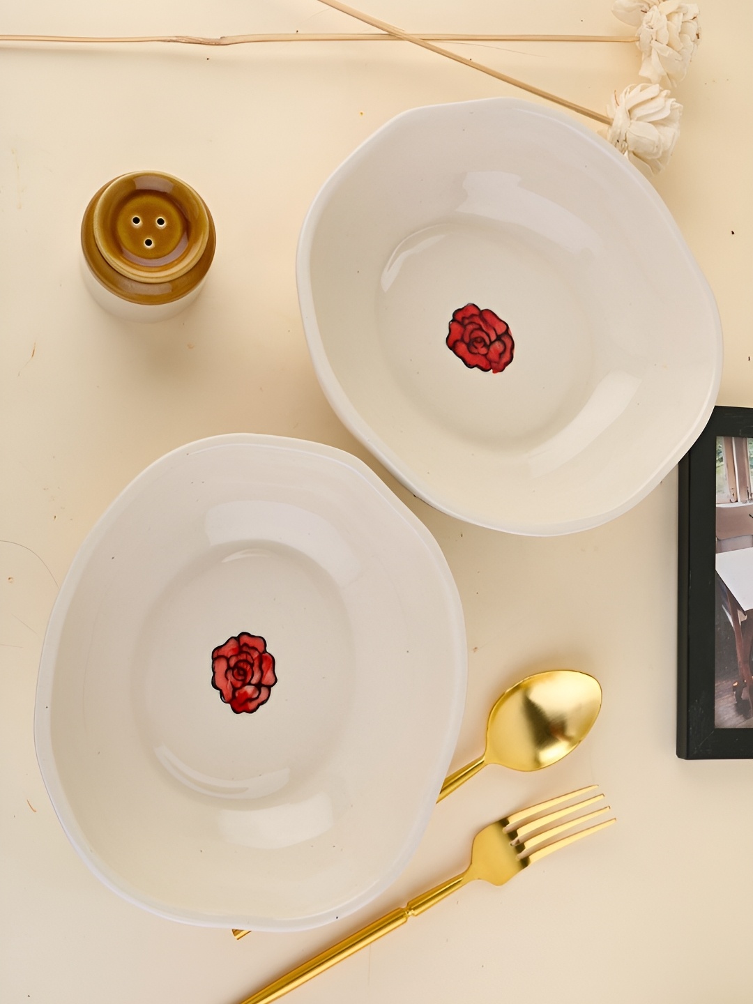 

WEAVING HOMES White & Red Printed Ceramic Glossy Bowl