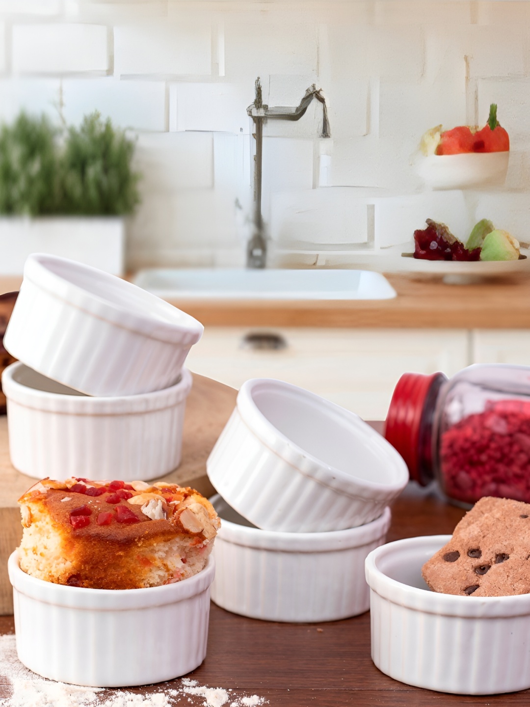 

Ceramic Ramekin Bowl/Souffl Dish for Baking and Serving Puddings - Set of 6 (White)