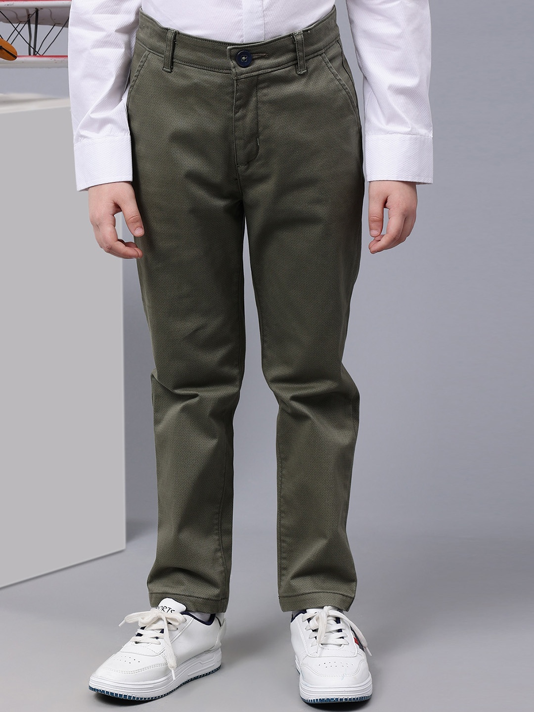 

One Friday Boys Relaxed Fit Mid-Rise Formal Trousers, Green