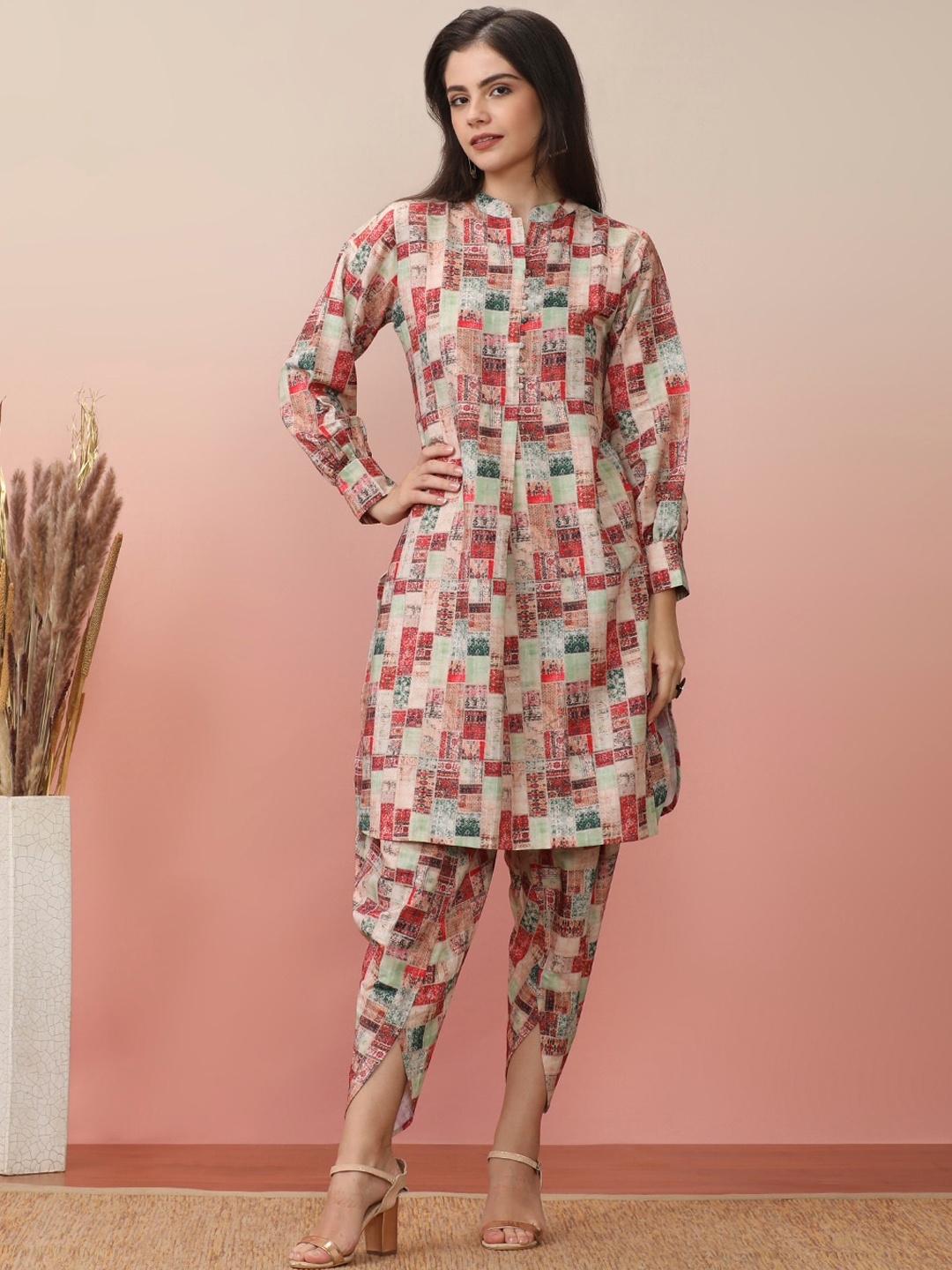 

Varanga Geometric Printed Kurta With Dhoti Pant, Beige