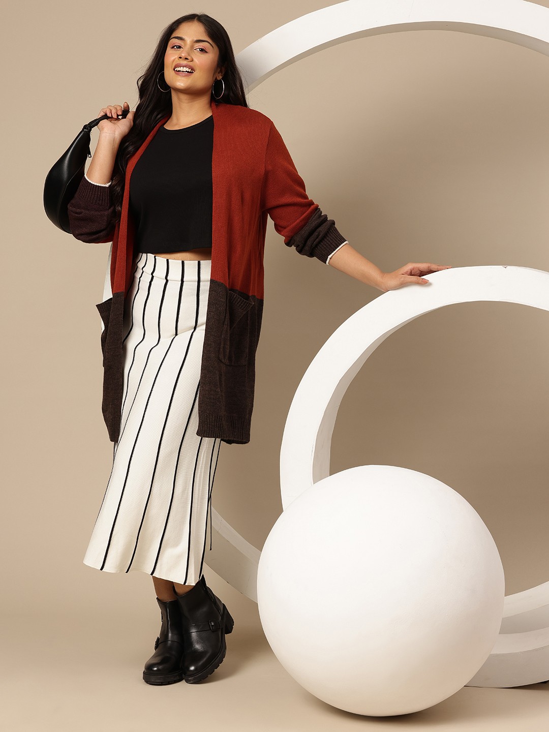 

Sztori Plus Size Pure Acrylic Colourblocked Longline Open Front Sweater, Orange