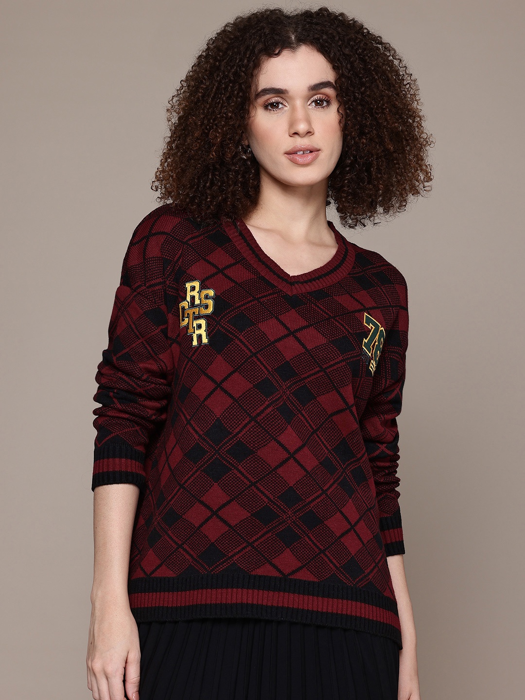 

The Roadster Lifestyle Co. Acrylic Applique Checked Pullover, Maroon