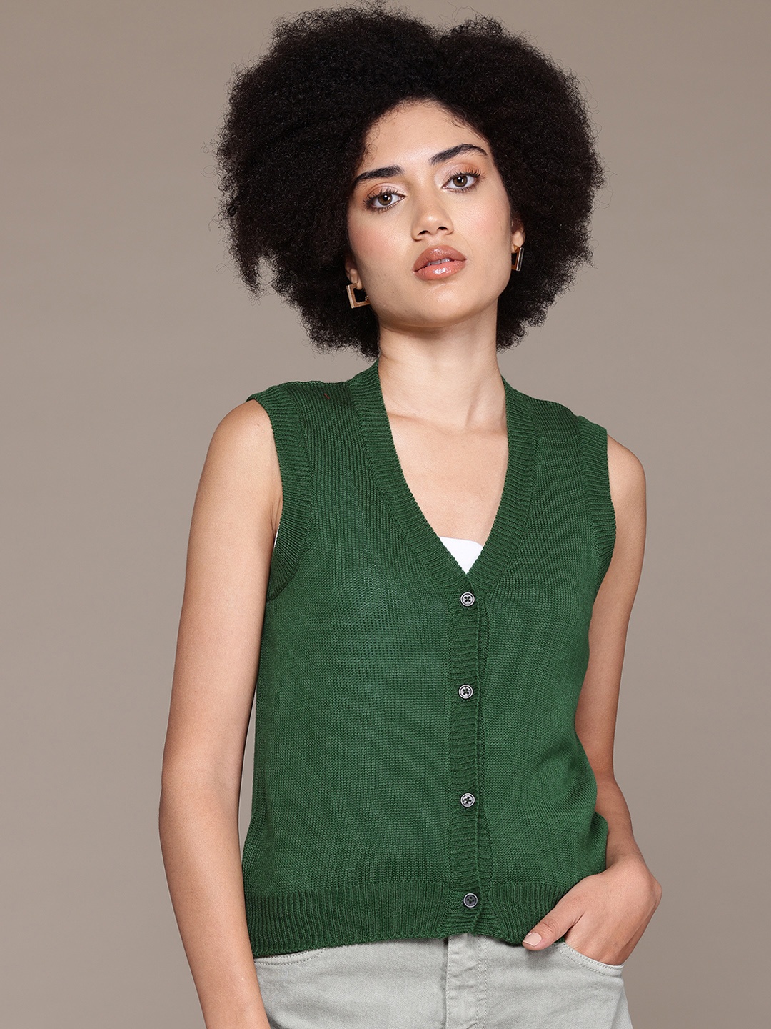 

The Roadster Lifestyle Co. Sleeveless Cardigan, Olive