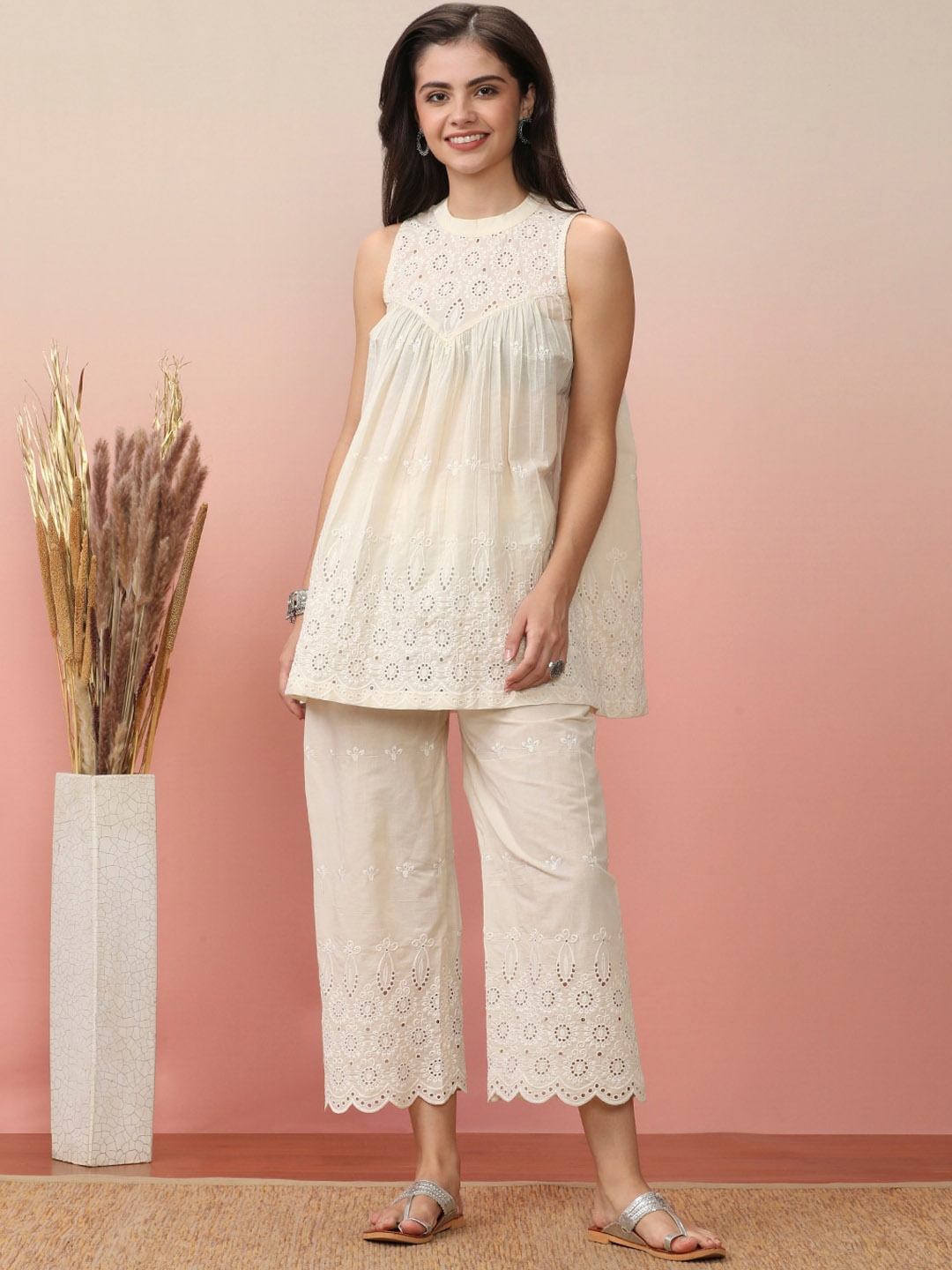 

Varanga Self-Design Pure Cotton Tunic With Trousers, Off white