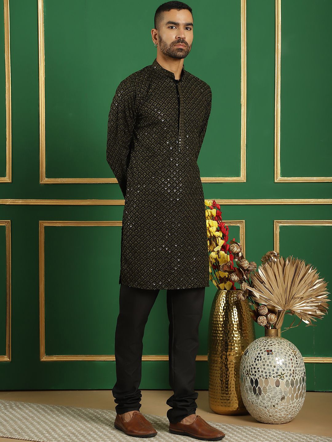 

Jompers Geometric Embroidered Sequinned Pure Cotton Kurta & Churidar, Black