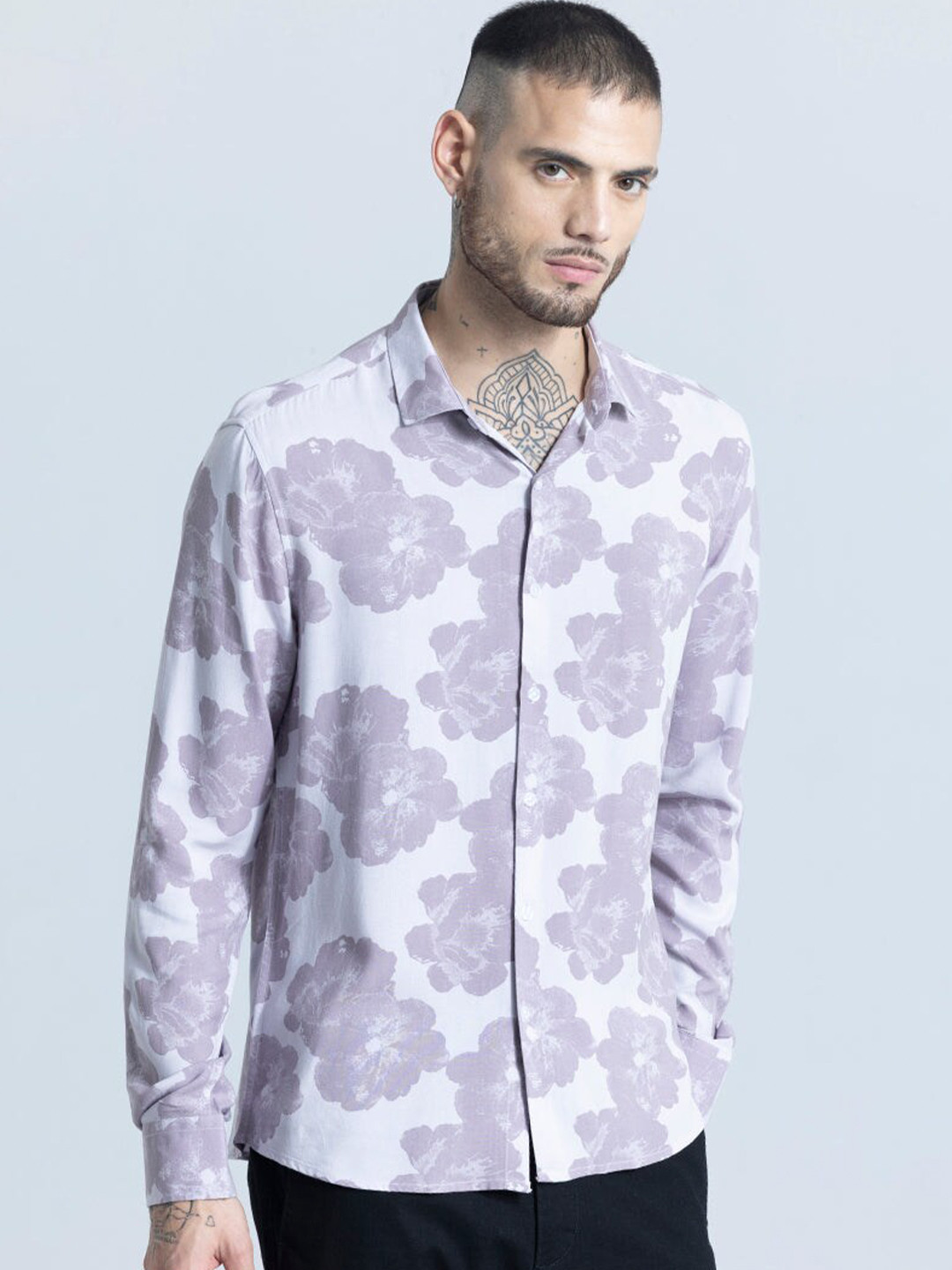 

Snitch Purple Classic Slim Fit Floral Printed Spread Collar Casual Shirt