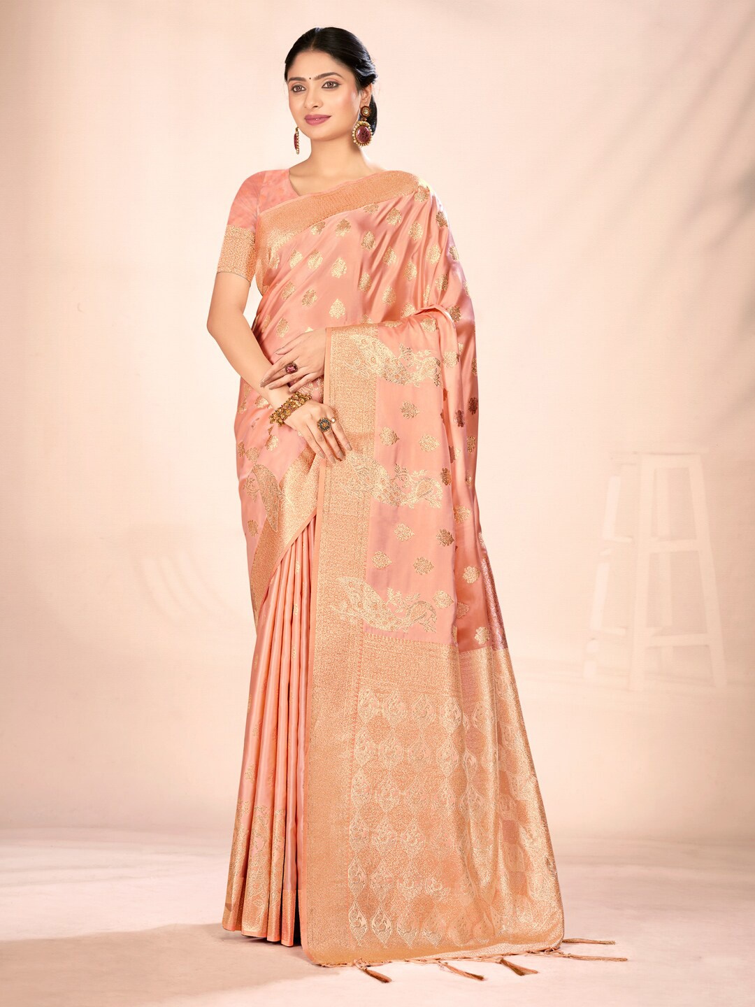 

Ishin Ethnic Motifs Woven Design Zari Satin Saree, Peach