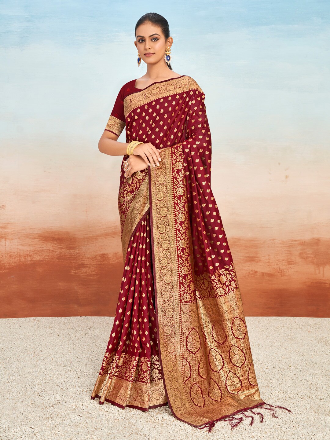 

Ishin Woven Design Zari Saree, Maroon