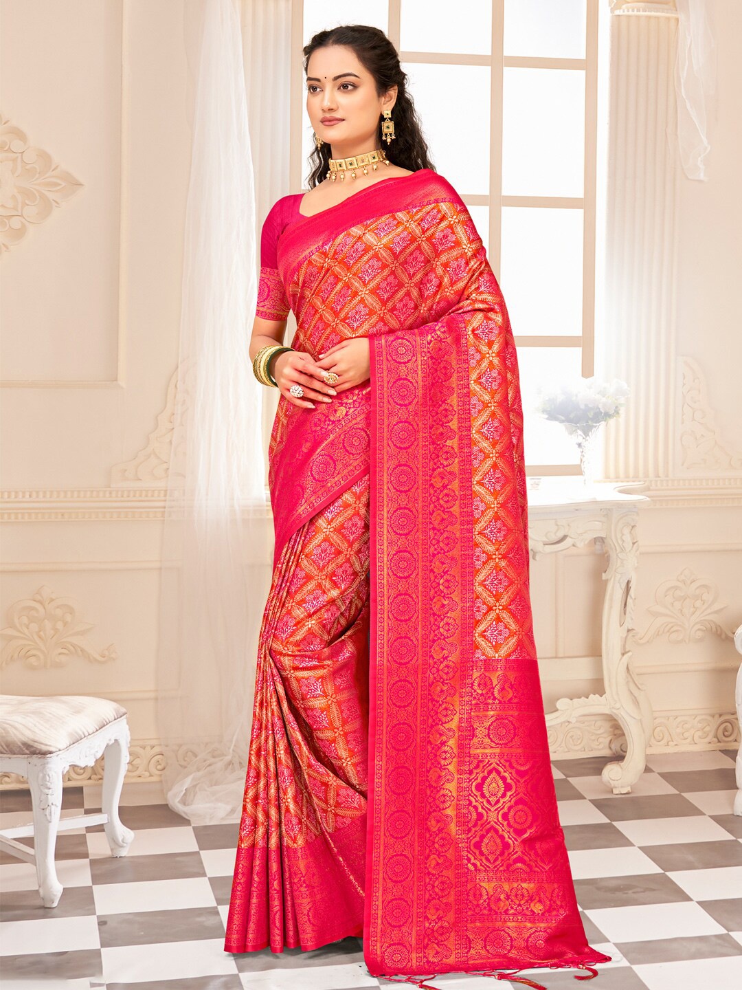 

Ishin Ethnic Motifs Woven Design Zari Silk Blend Kanjeevaram Saree, Pink
