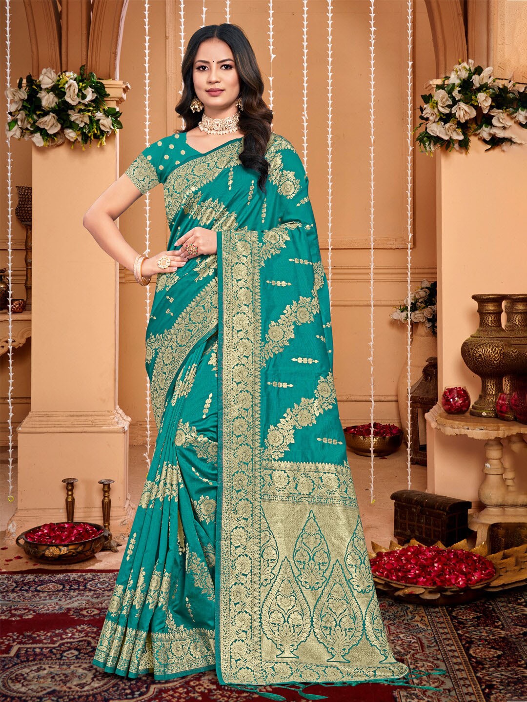 

Ishin Ethnic Motifs Woven Design Zari Silk Blend Saree, Turquoise blue