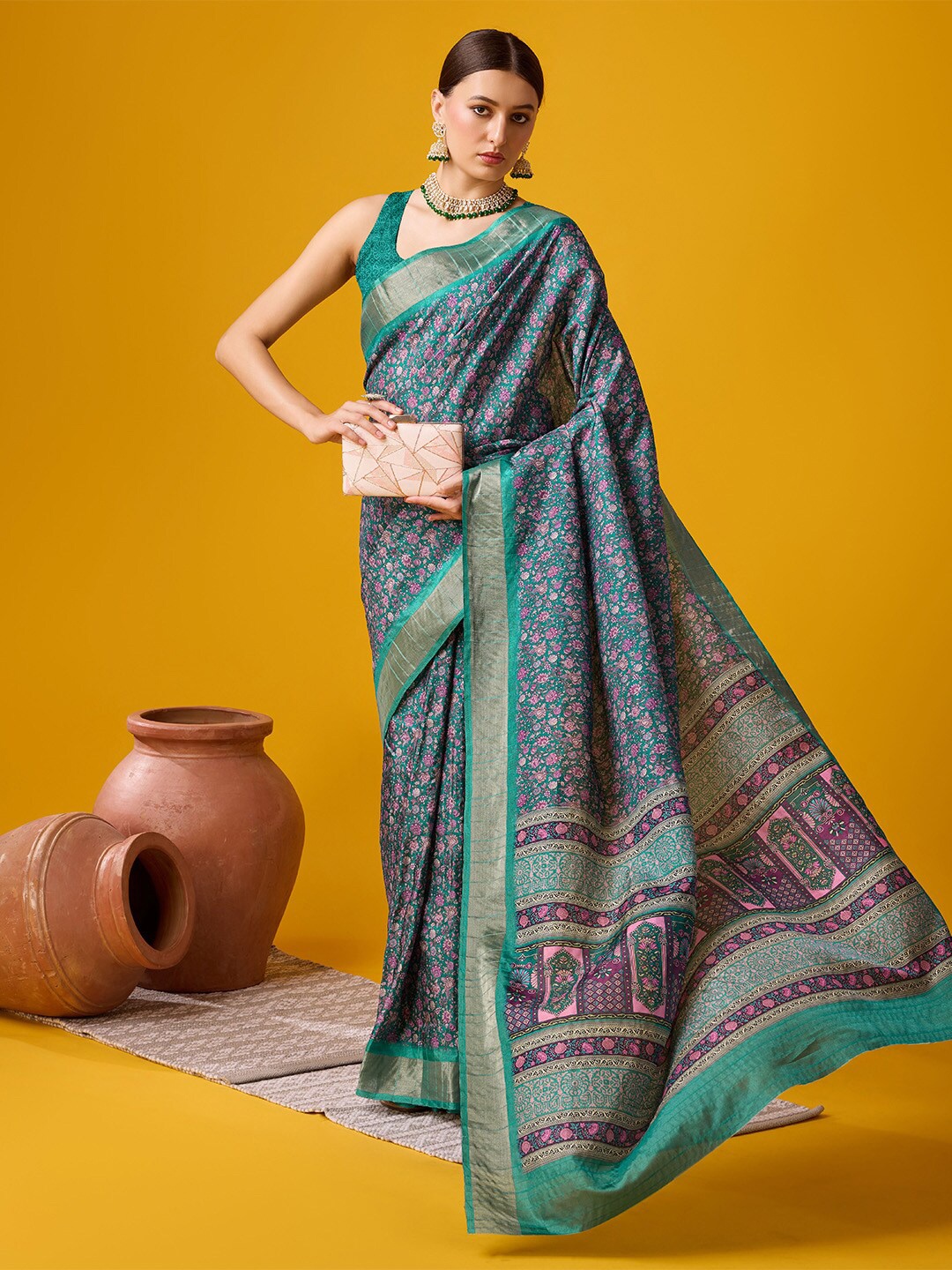 

Ishin Floral Printed Zari Saree, Green