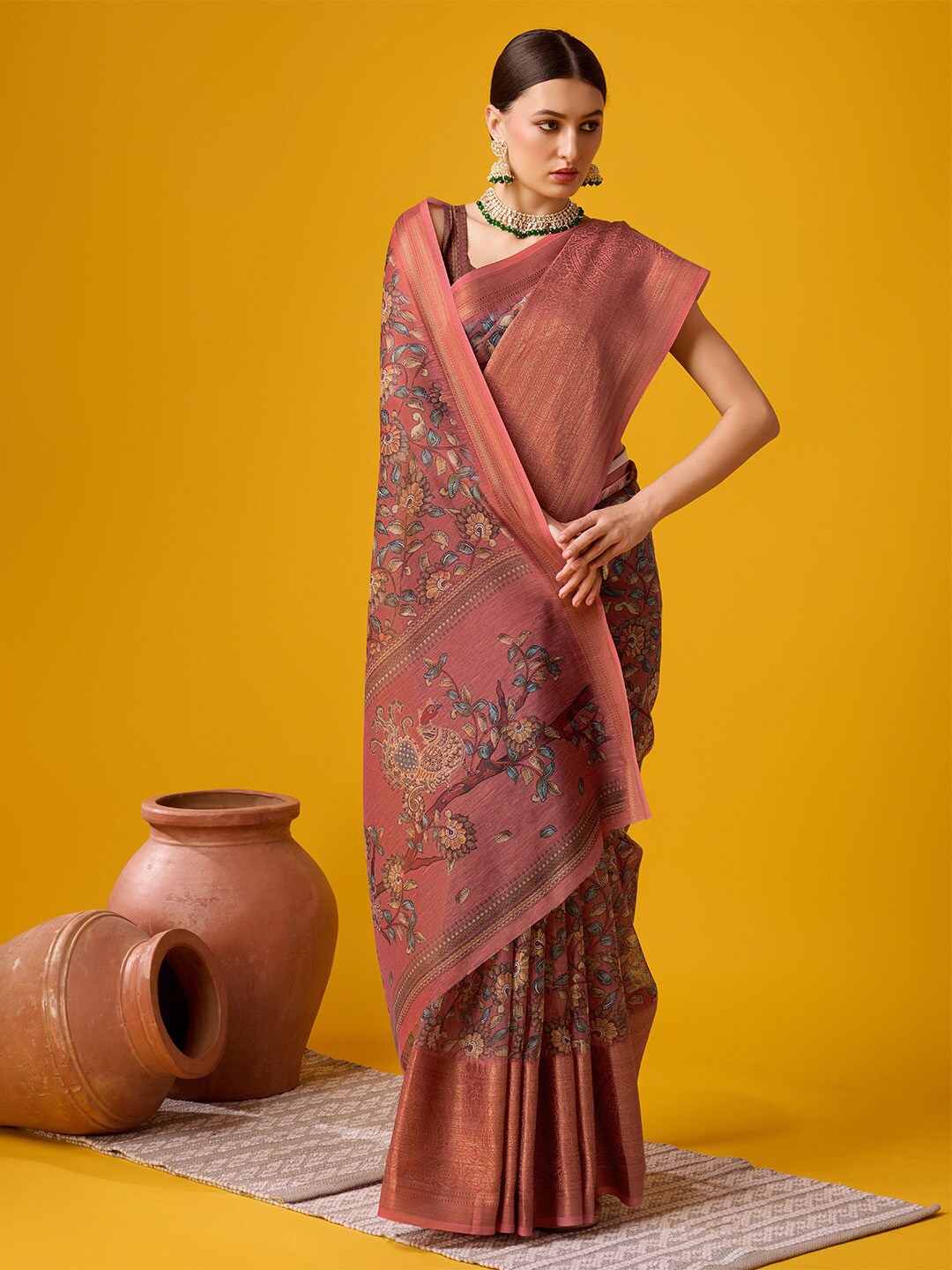 

Ishin Floral Printed Zari Saree, Peach