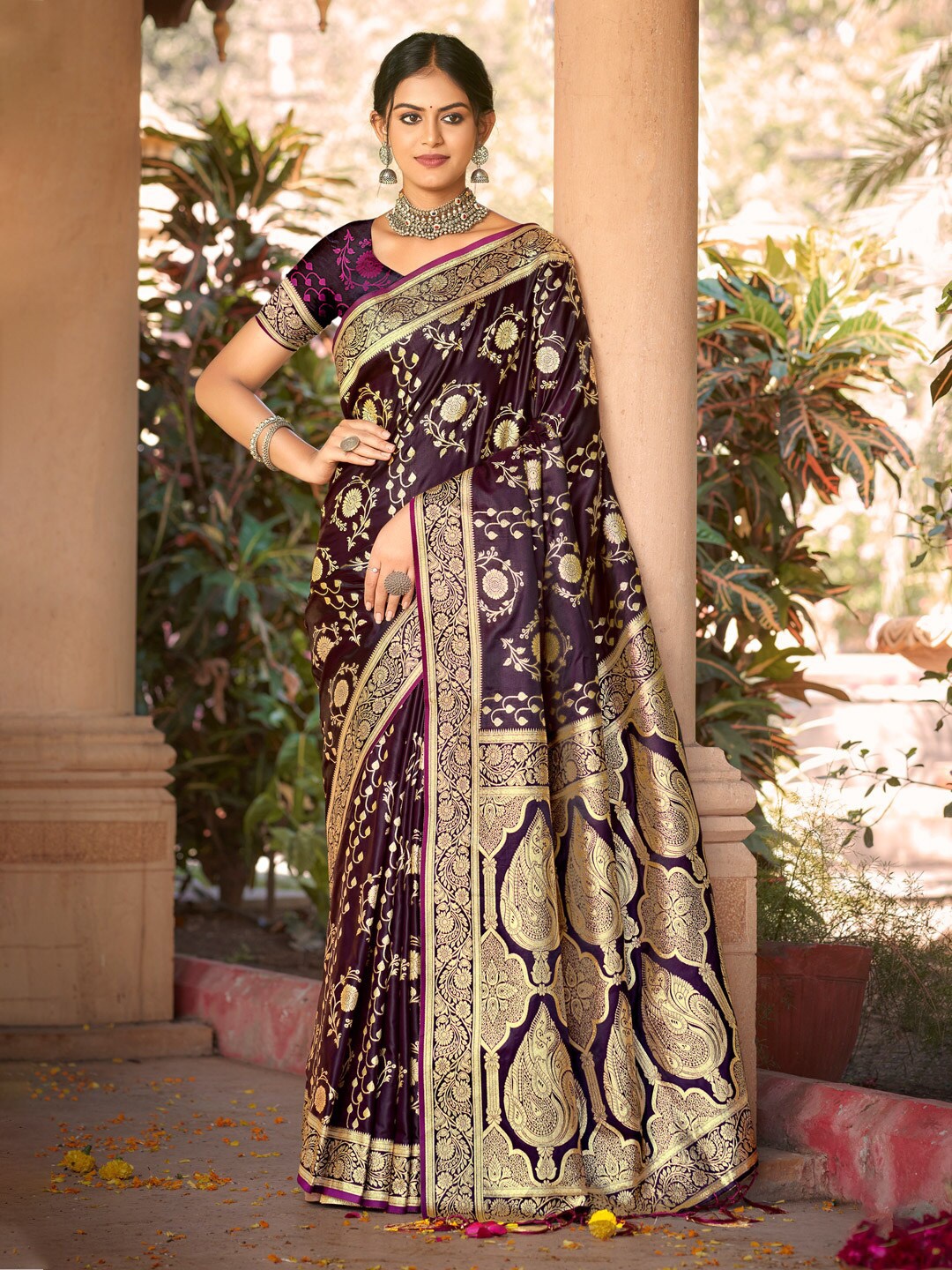 

Ishin Ethnic Woven Design Zari Satin Saree, Purple
