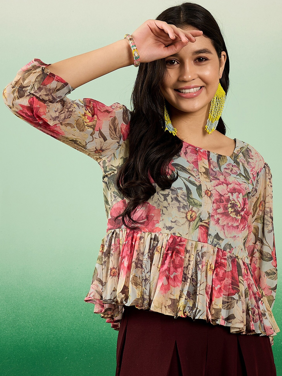 

Sangria Floral Printed Round Neck Peplum Top, Pink