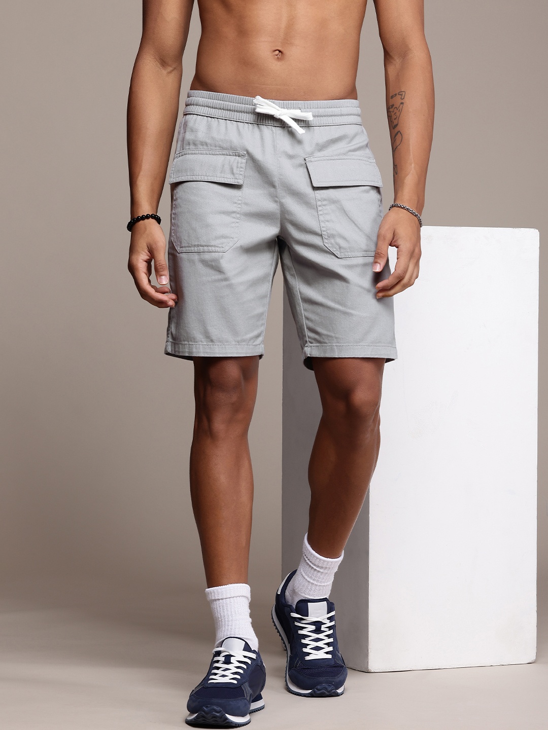 

The Roadster Life Co. Men Pure Cotton Shorts, Grey