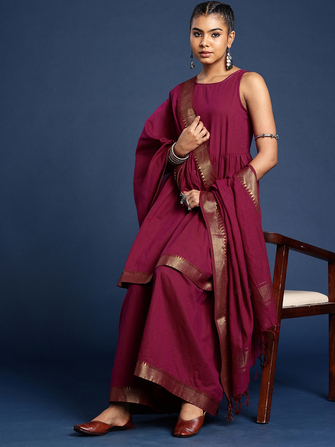 

Taavi Woven Festive Thread Work Kurta with Sharara & With Dupatta, Maroon