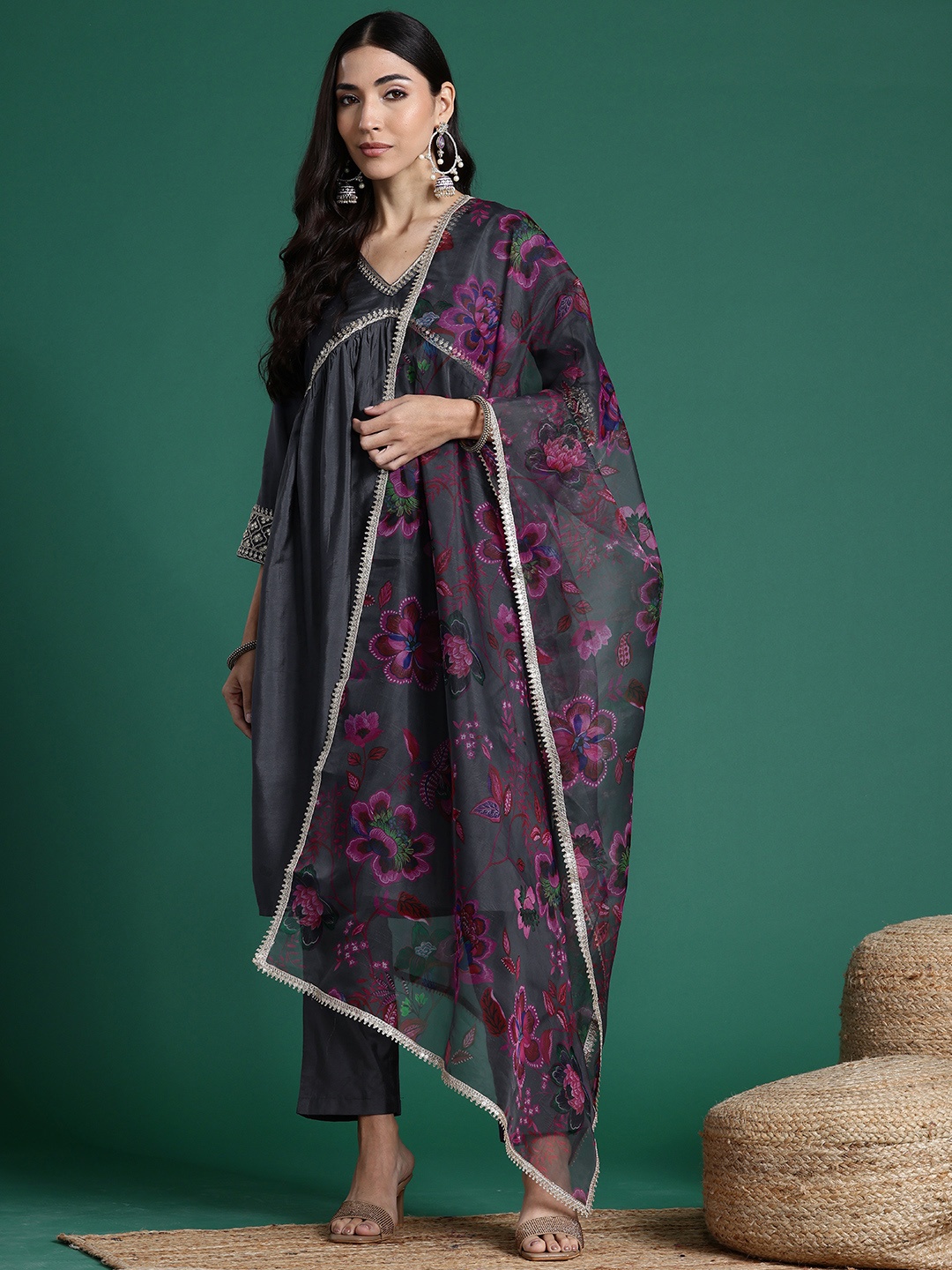 

Sangria Empire Sequined Kurta with Trousers & Dupatta, Charcoal