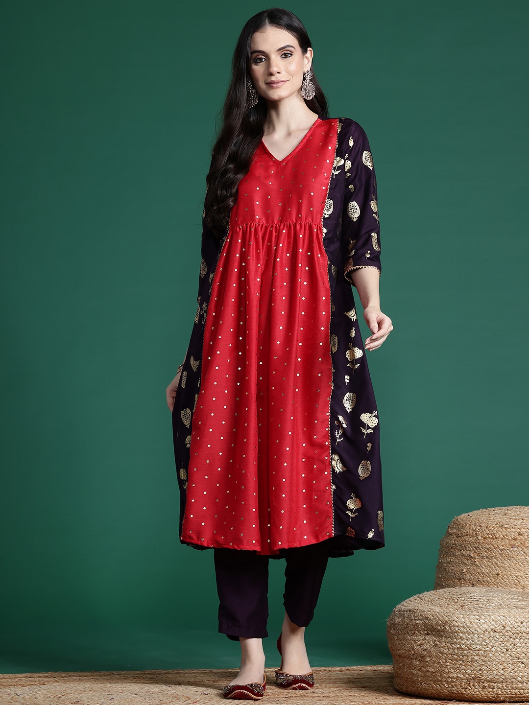 

Sangria Ethnic Motifs Foil Printed Regular Kurta with Trouser, Black