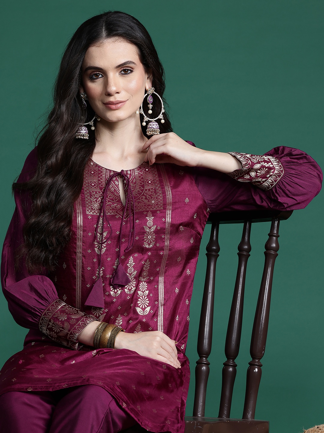 

Sangria Ethnic Motifs Brocade Patterned Print Tie-Up Neck Kurta with Trousers, Magenta