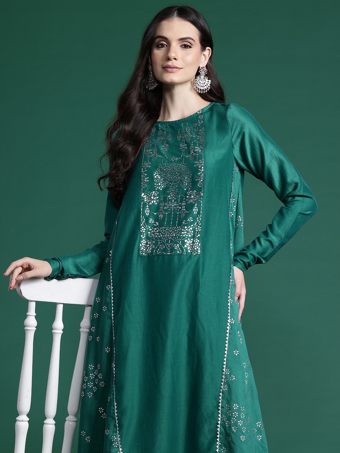 

Sangria Ethnic Motifs Printed Regular Kurta with Palazzos, Green