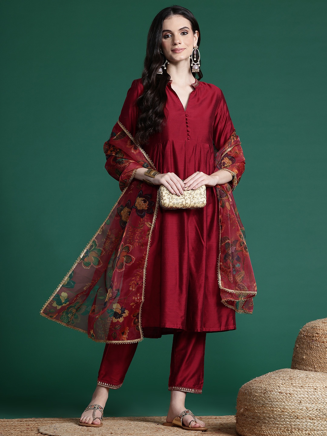 

Sangria Panelled Sequinned Kurta with Trousers & Dupatta, Maroon