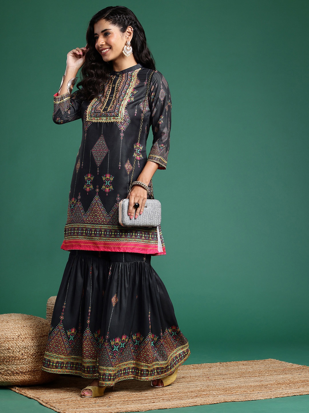 

Sangria Geometric Printed Band Collar Gotta Patti Kurta with Sharara, Charcoal