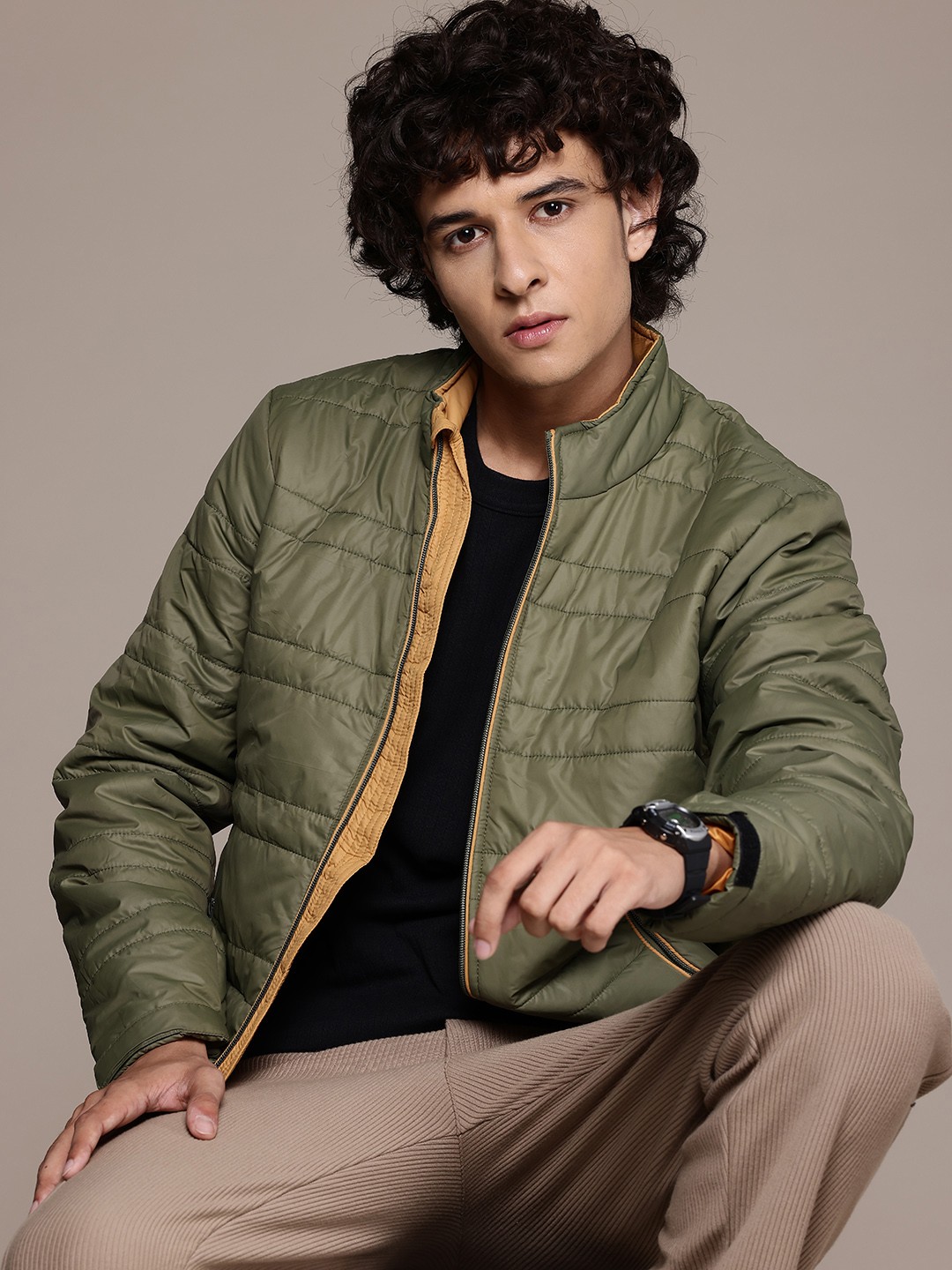 

The Roadster Lifestyle Co. Mock Collar Regular Padded Jacket, Green