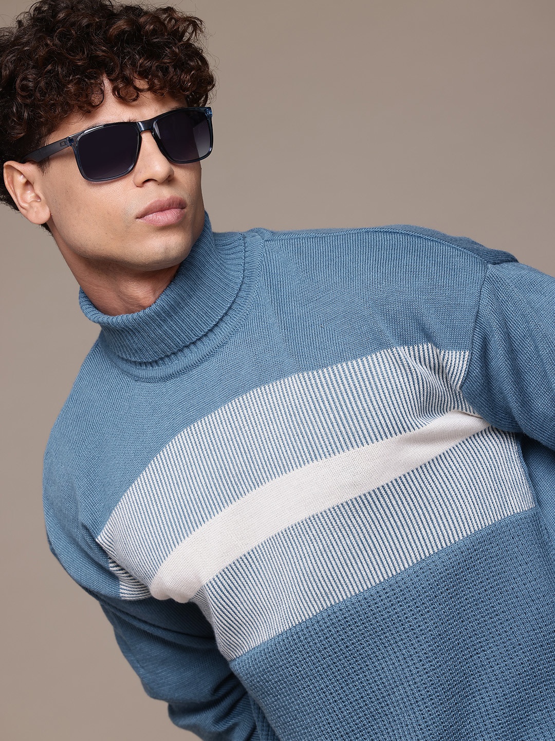

The Roadster Lifestyle Co. Turtle Neck Striped Pullover, Blue