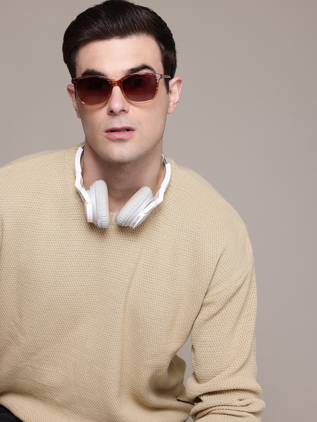 

The Roadster Lifestyle Co. Men Pullover, Beige