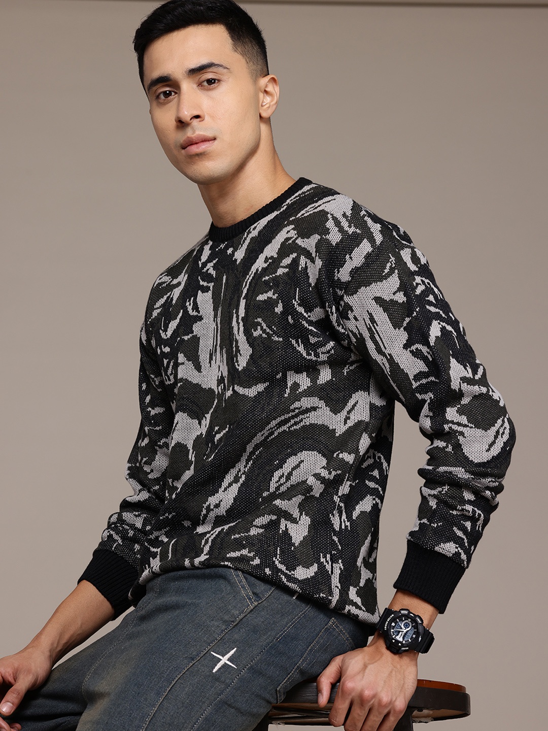 

The Roadster Lifestyle Co. Men Self Design Pullover, Grey