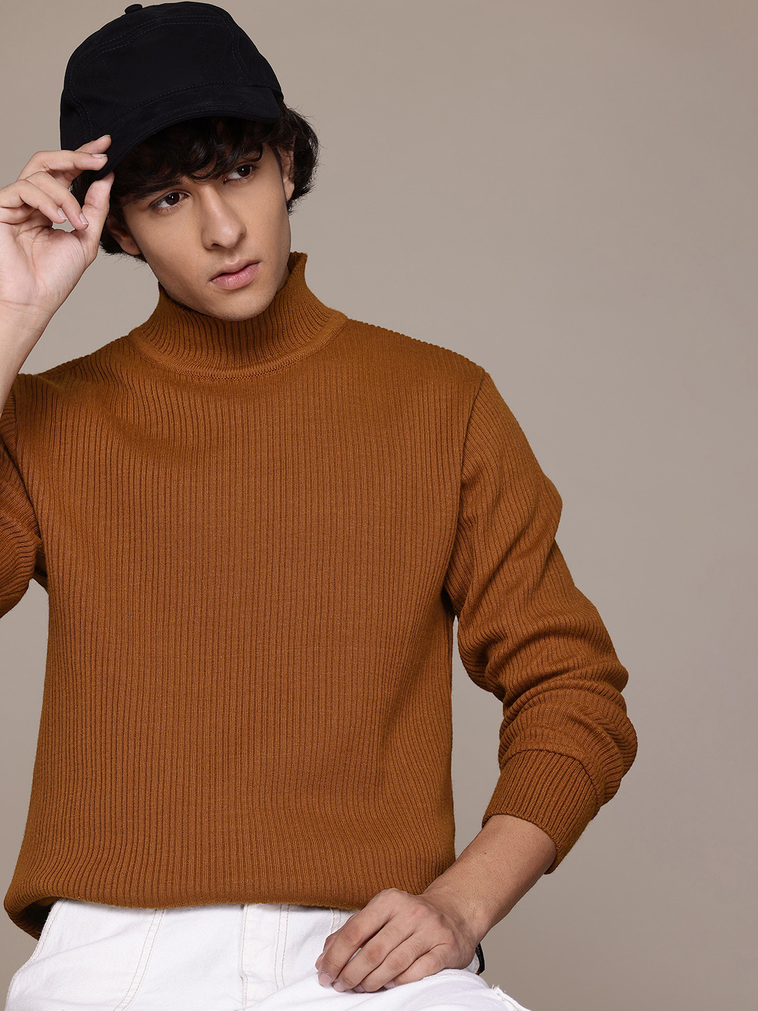 

Roadster The Lifestyle Co. Turtle Neck Ribbed Pullover, Brown
