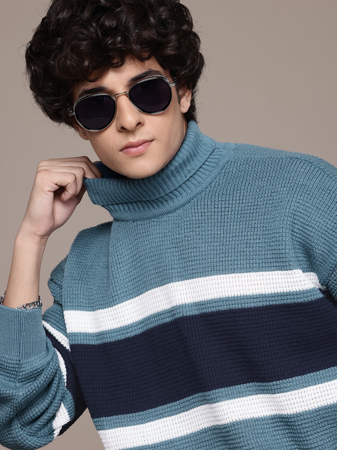 

The Roadster Lifestyle Co. Striped Pullover, Blue