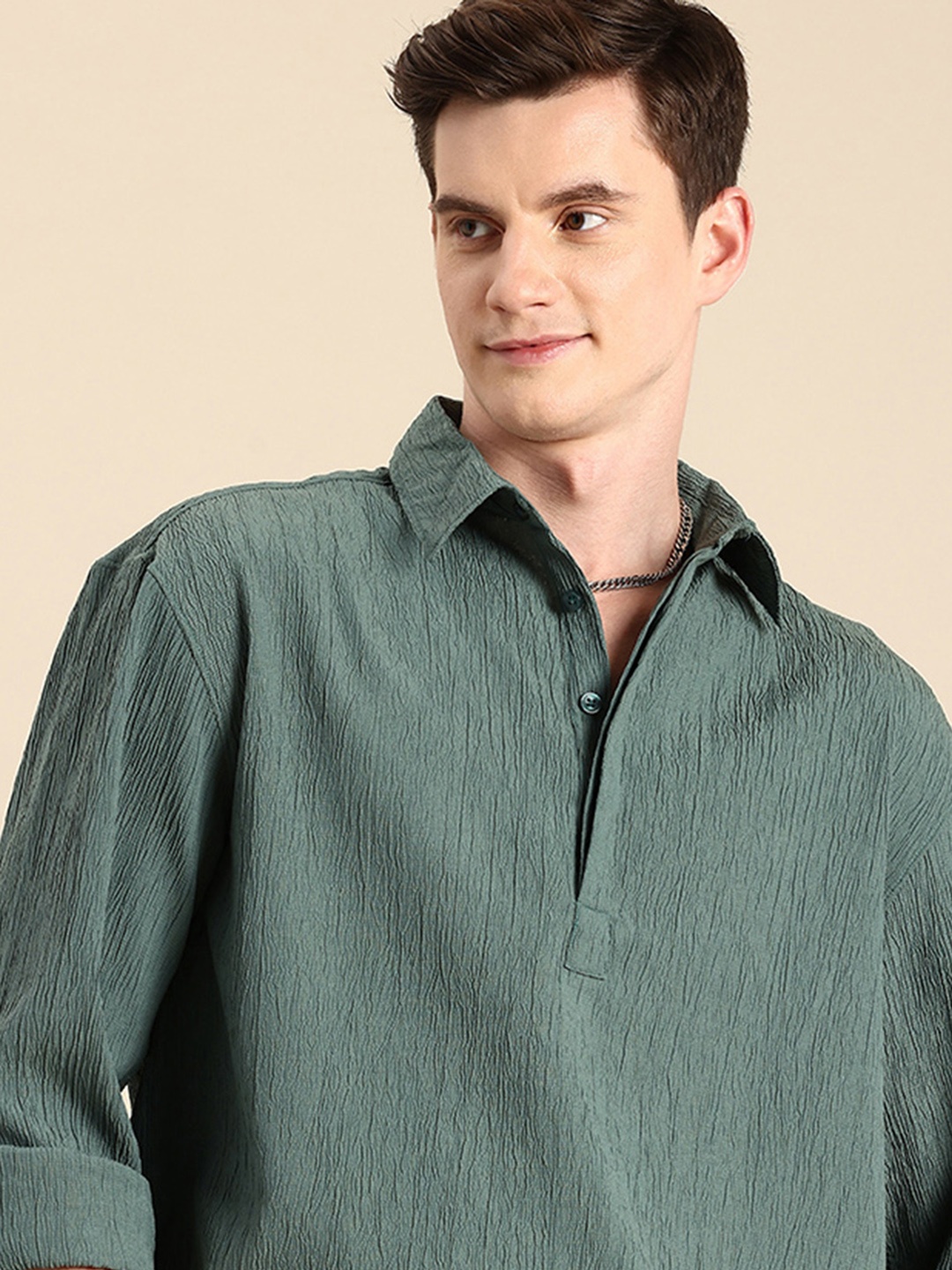 

Mast & Harbour Self Design Tie Up Detailing Opaque Casual Shirt, Green