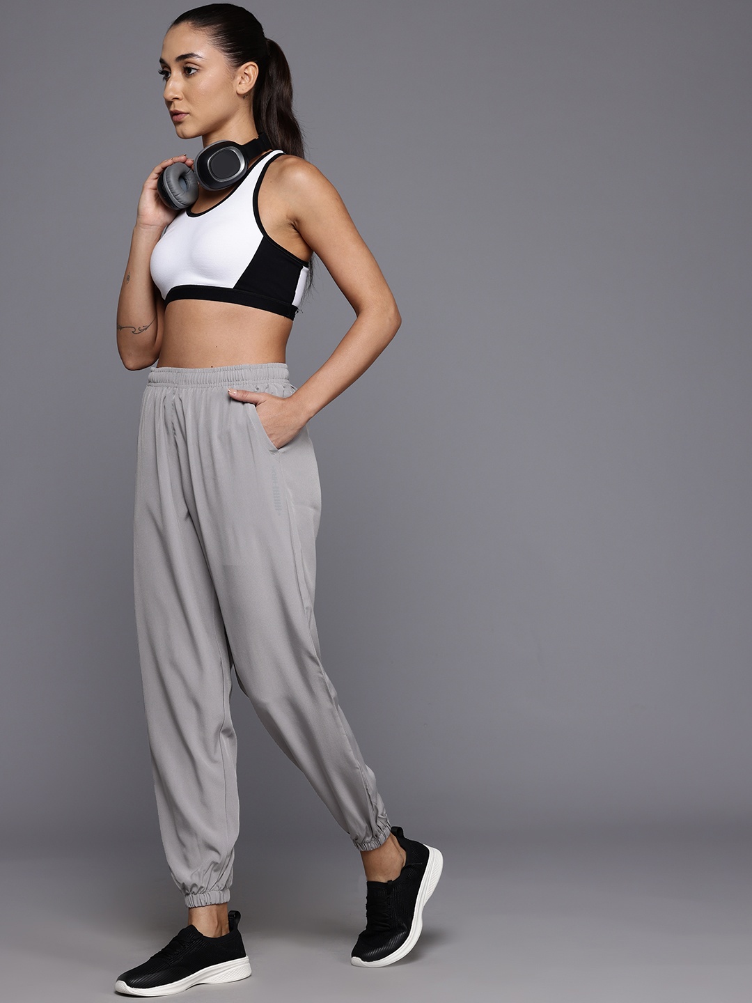 

HRX by Hrithik Roshan Women Rapid-Dry Running Joggers, Grey