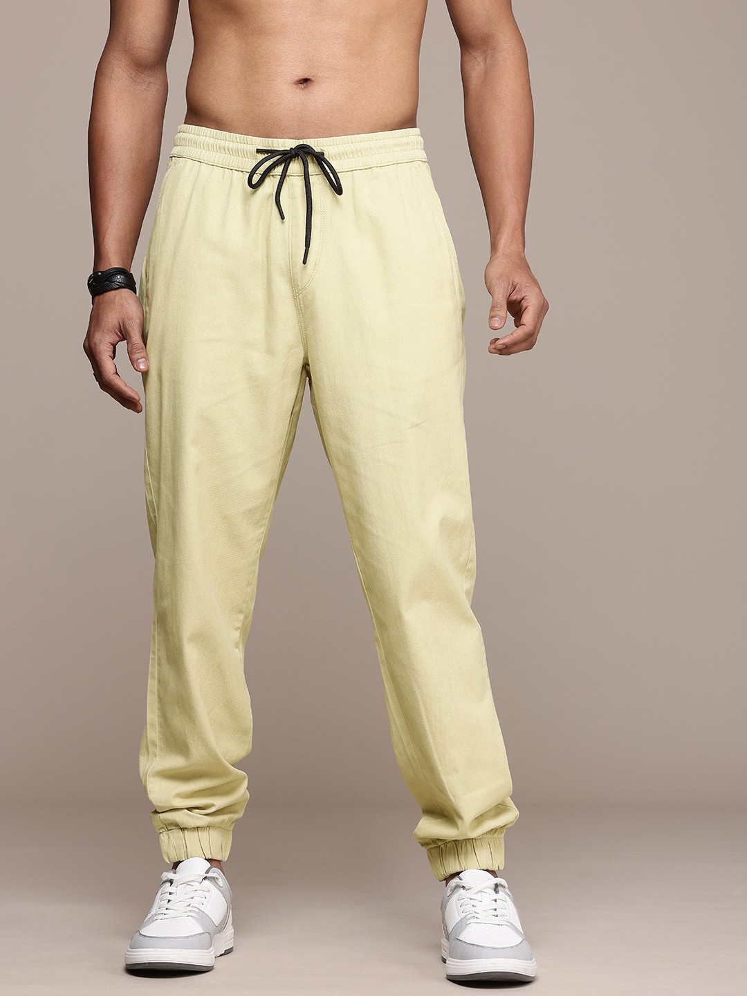 

The Roadster Life Co. Men Pure Cotton Regular Fit Joggers, Beige