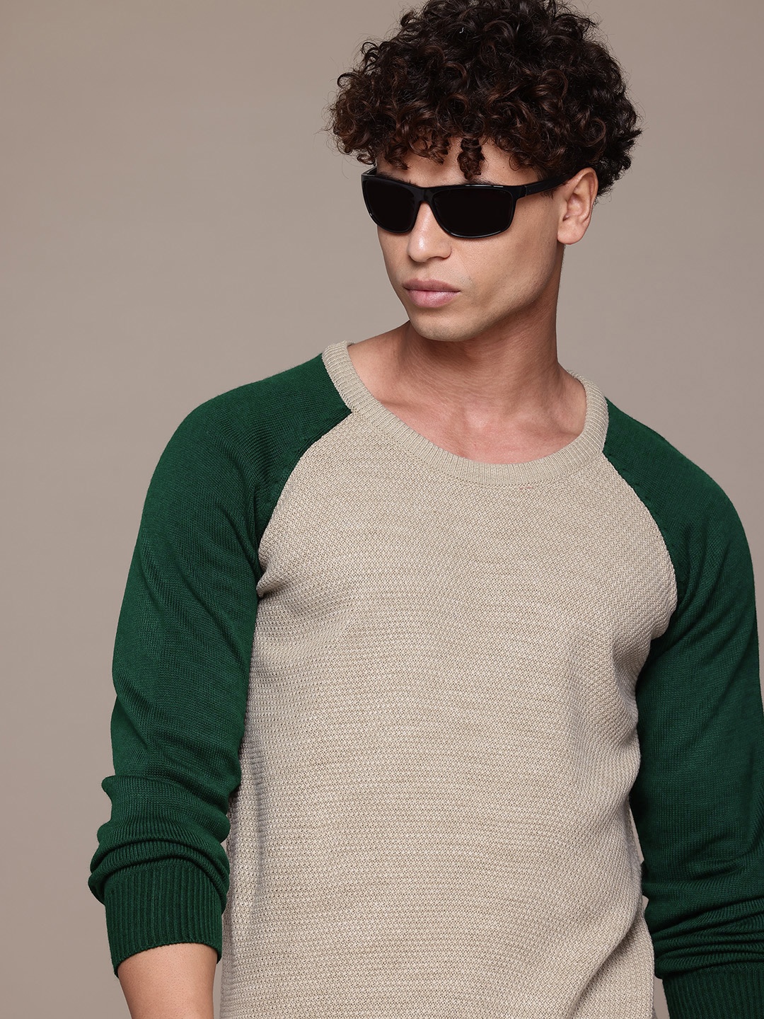 

The Roadster Lifestyle Co. Contrast Sleeves Pullover, Beige