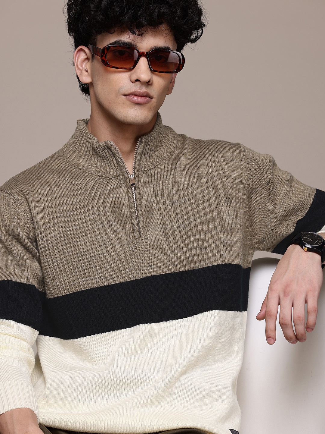 

The Roadster Lifestyle Co. Colourblocked Pullover, Beige