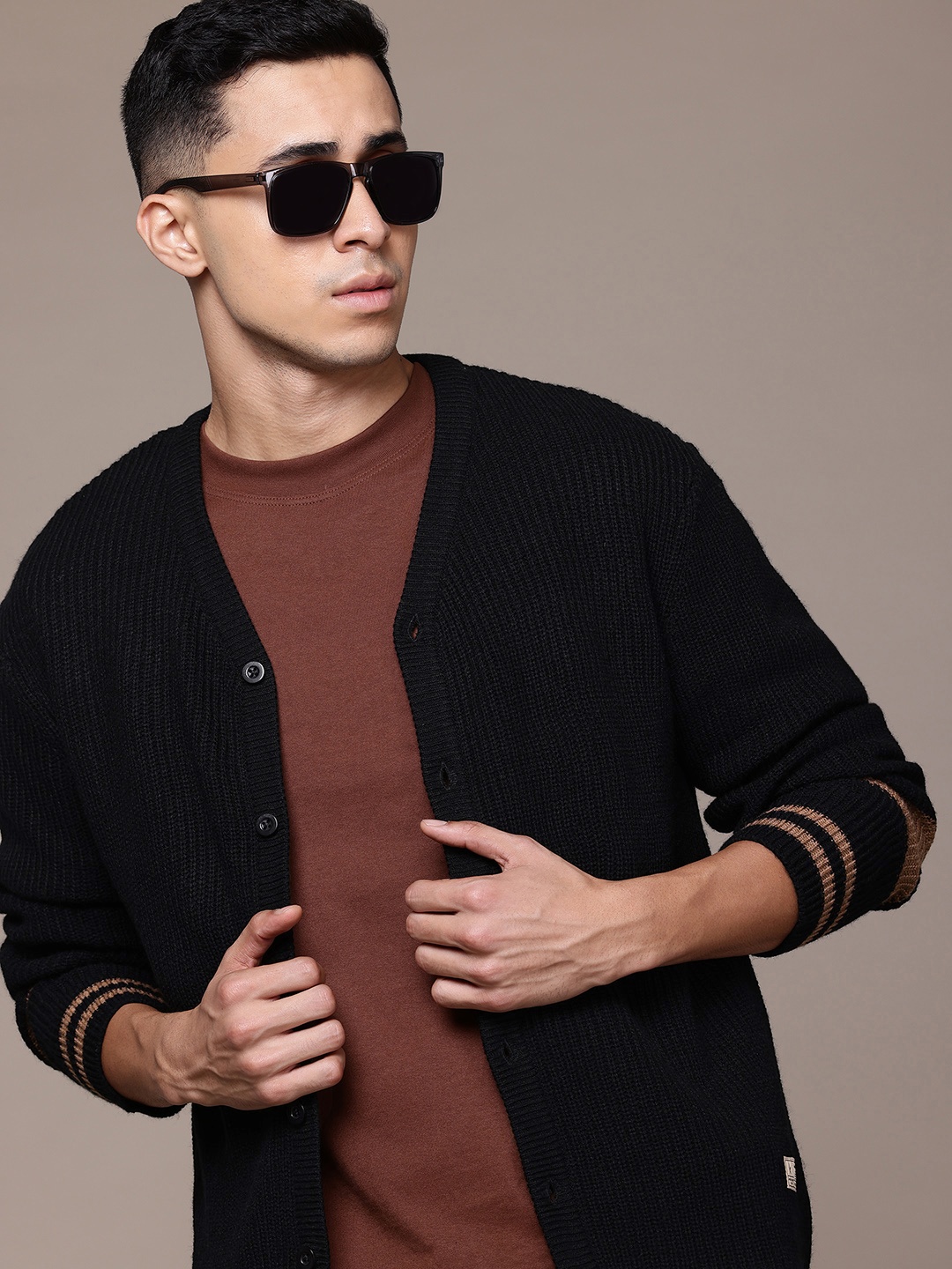 

The Roadster Lifestyle Co. Men Ribbed Acrylic Cardigan, Black
