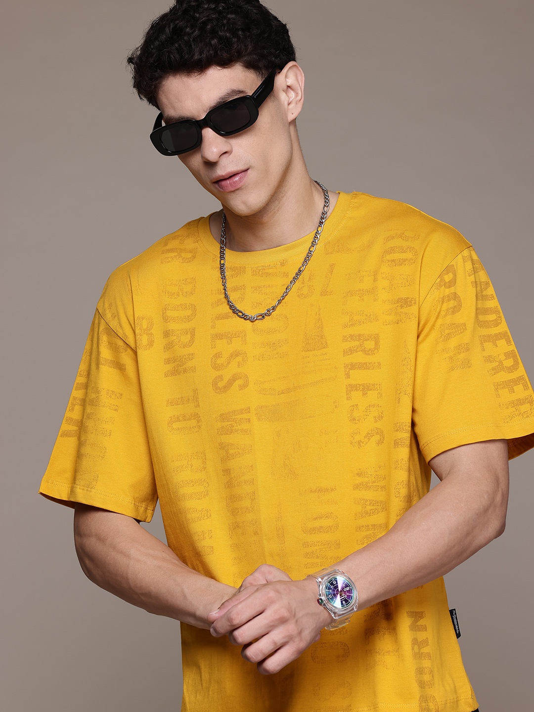 

Roadster Men Typography Printed Pure Cotton T-shirt, Yellow