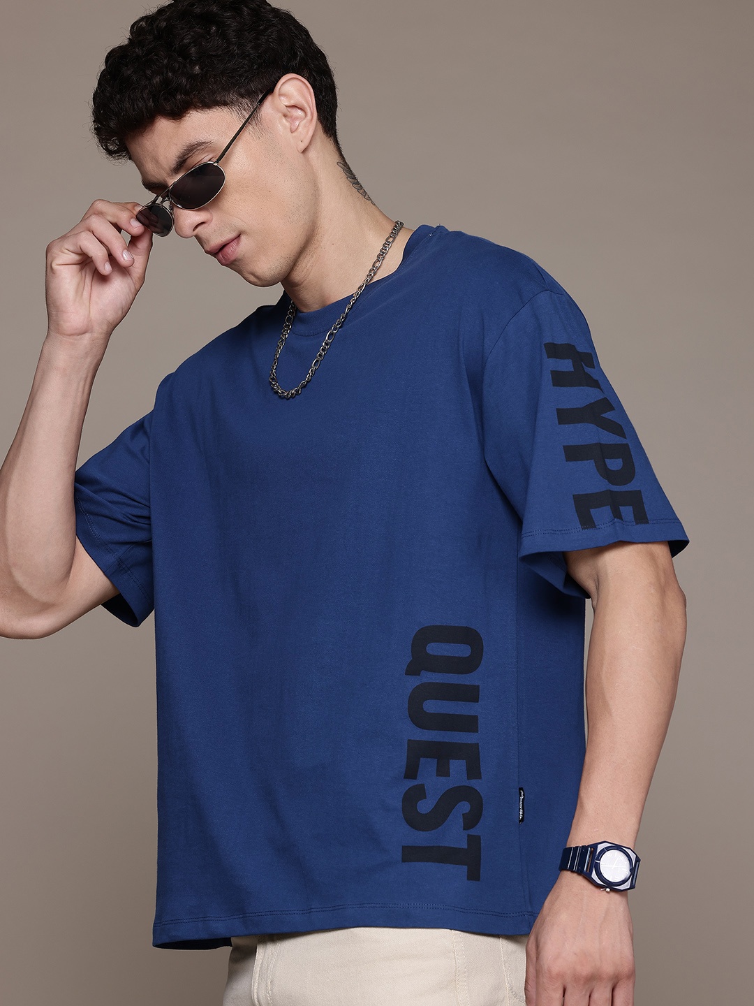 

Roadster Men Typography Printed Drop-Shoulder Sleeves Pure Cotton T-shirt, Navy blue