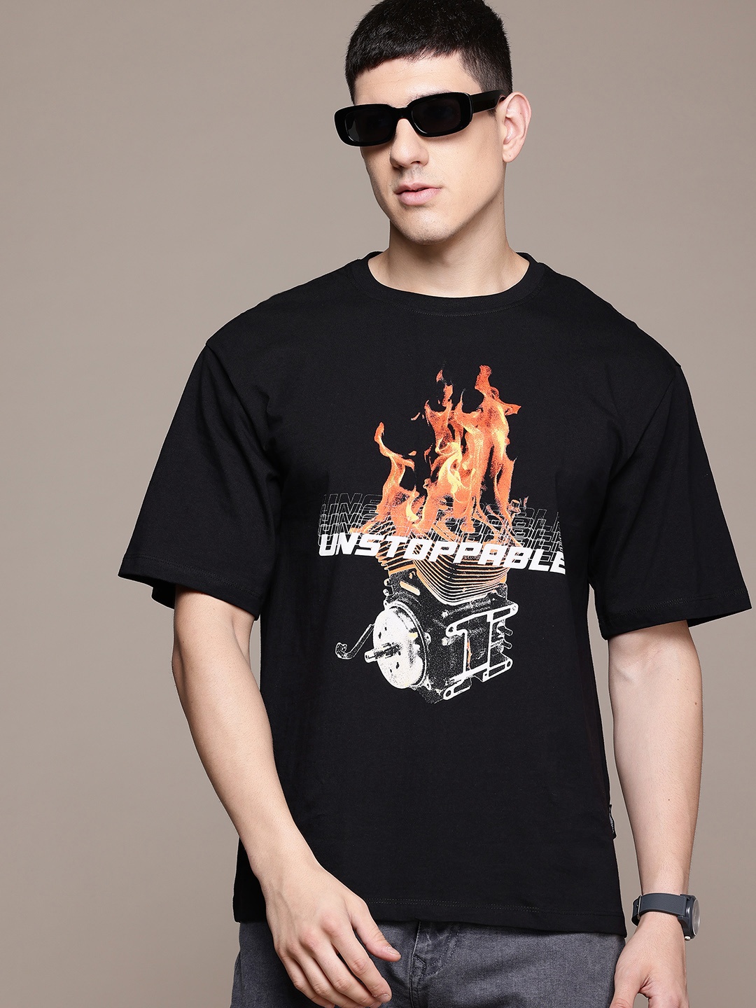 

The Roadster Lifestyle Co. Printed Drop-Shoulder Sleeves Pure Cotton T-shirt, Black